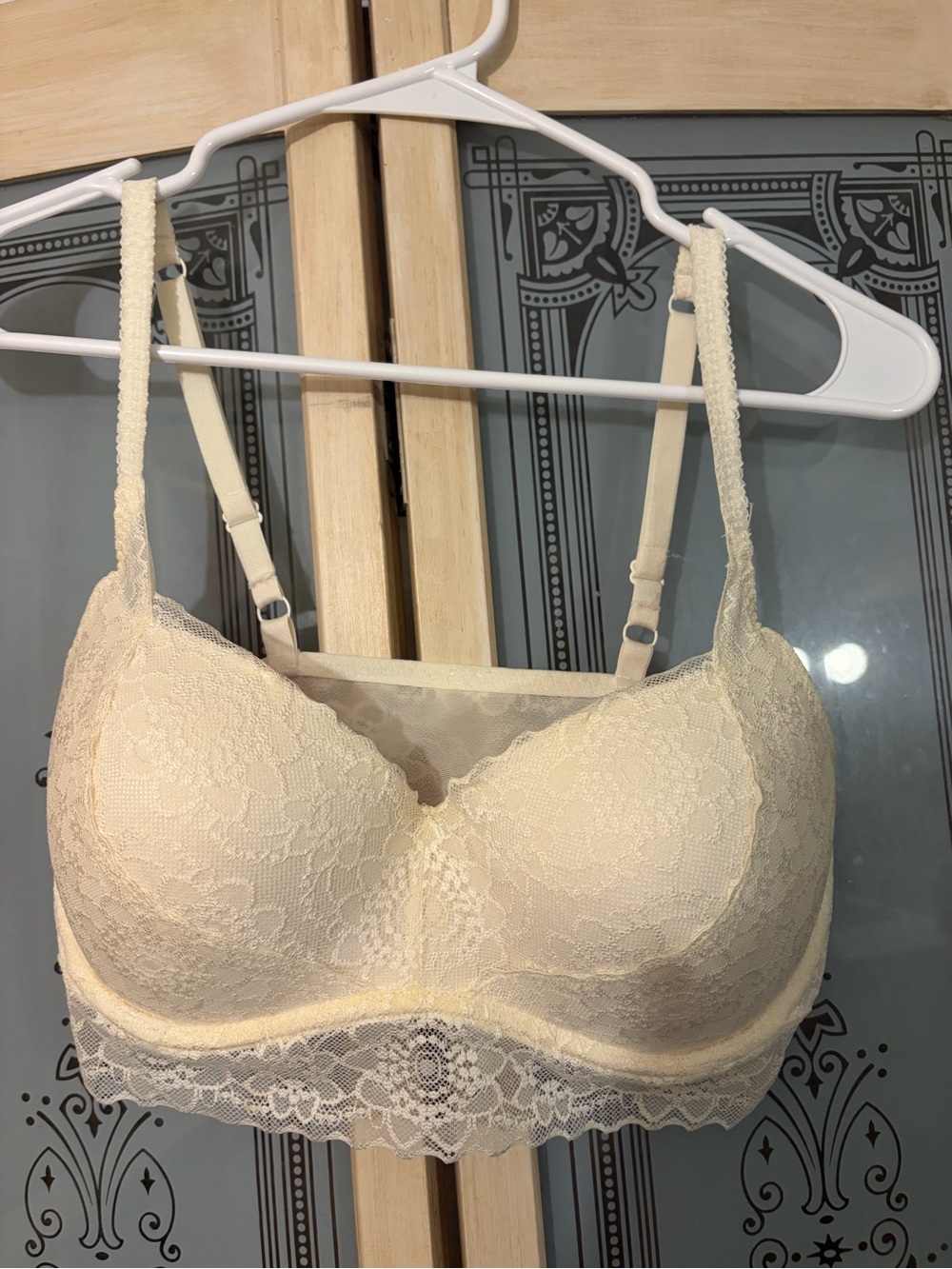 PINK Victoria's Secret Vintage Push Up Bralette Medium D/DD